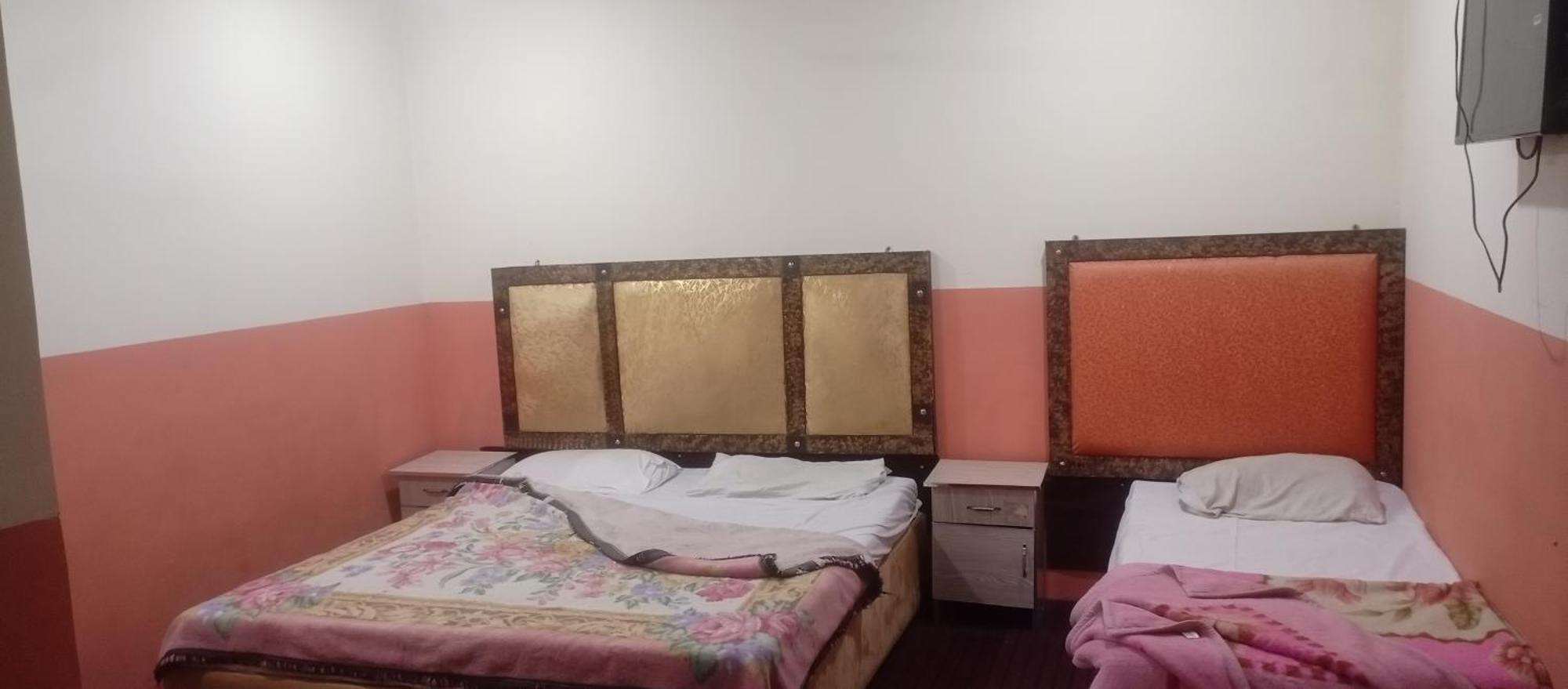 New Pak Royal Hotel Лахор Экстерьер фото